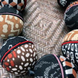 bijou-textile-collier-ines-perles-soie-kimono-ancien-tissus-cravate-stylisme-valerie-hangel-galerie-h