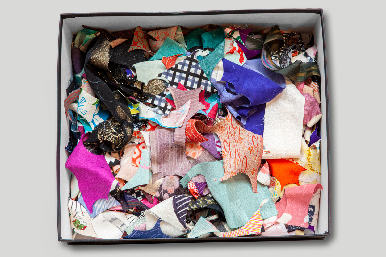 bijoux-textiles-soie-kimono-galerie-h-carouge