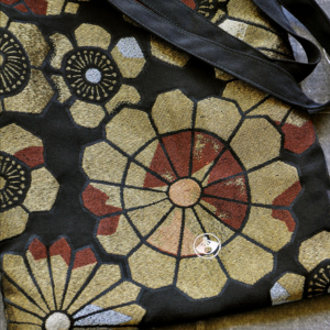 sac-soie-kimono-tissu-or-obi-fait-main-boutique-accessoire-valerie-hangel-galerie-h-carouge
