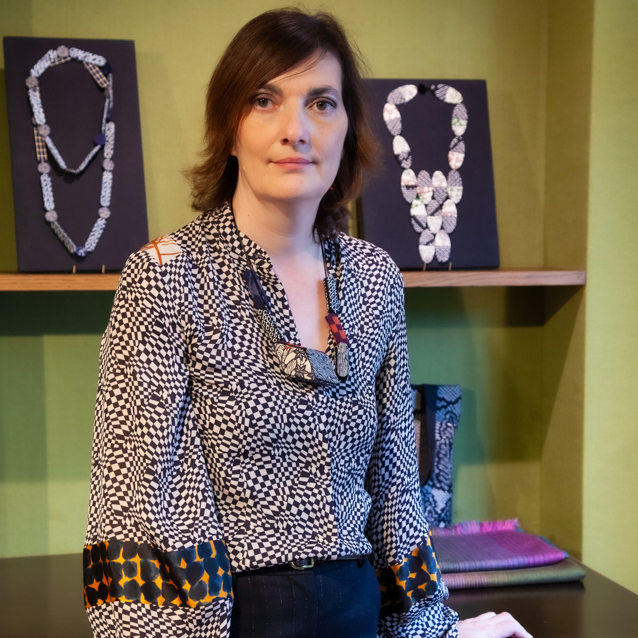 valerie-hangel-styliste-bijou-textile-galerie-h-carouge