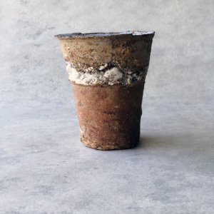 yugen-stoneware-contemporary-ceramic-japanese-cup-yusuke-offhause-geneva-galerie-h