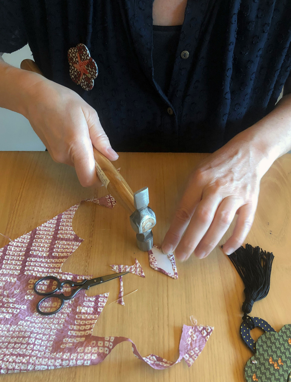 chaques-plis-doivent-disparaite-atelier-valerie-hangel