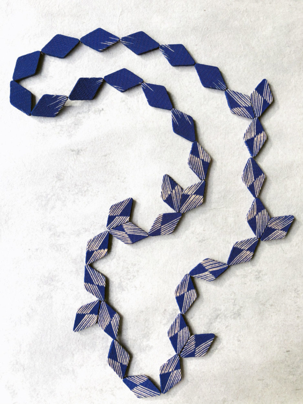 weather-van-necklace-contemporary-jewellery-silk-kimono-piece-unique-valerie-hangel-geneva