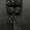 broche-cocarde-soie-foulard-kimono-bijoux-textle-bijou-contemporain-fait-main-piece-unique-creation-valerie-hangel-galerie-h-carouge