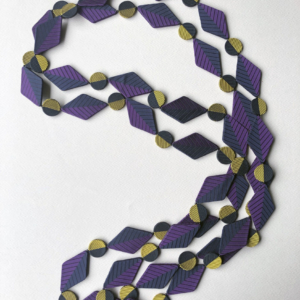 contemporary-jewellery-design-textile-tie-stripes-silk-valerie-hangel-galerie-h-carouge.jpg